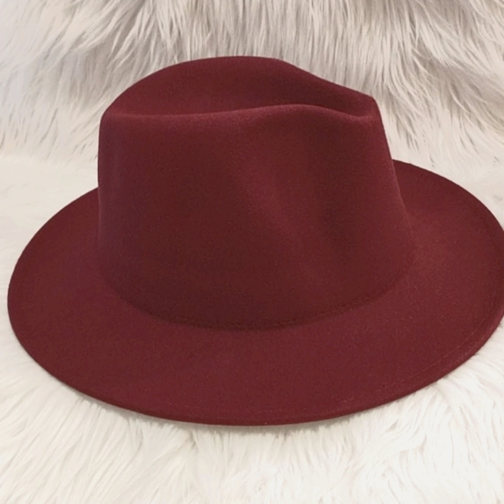 Fedora  beet / red